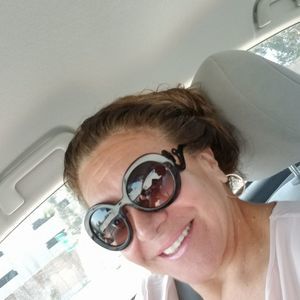 Meet your Posher, Felicia